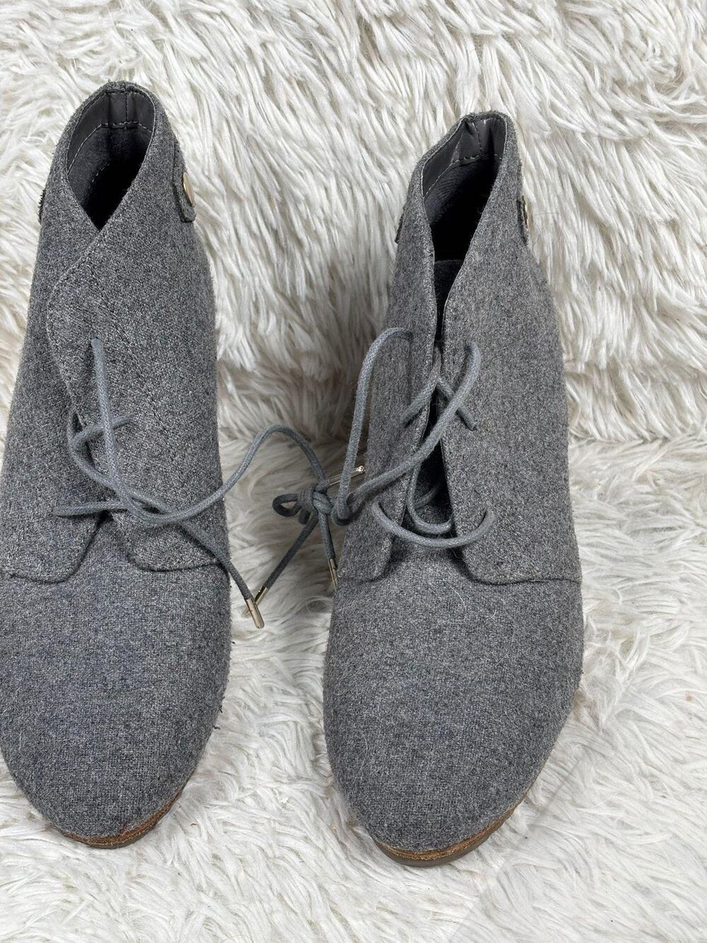 Dr. Scholl's Boots Womens Size 7.5 Gray Fabric Ankle Wedge Booties Lace Up